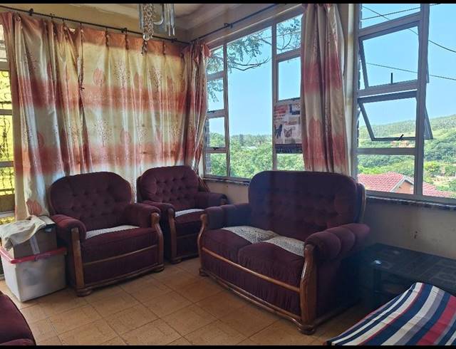 3 BEDROOM HOUSE FOR SALE IN CRAIGIEBURN